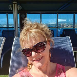 Meet your Posher, Michele